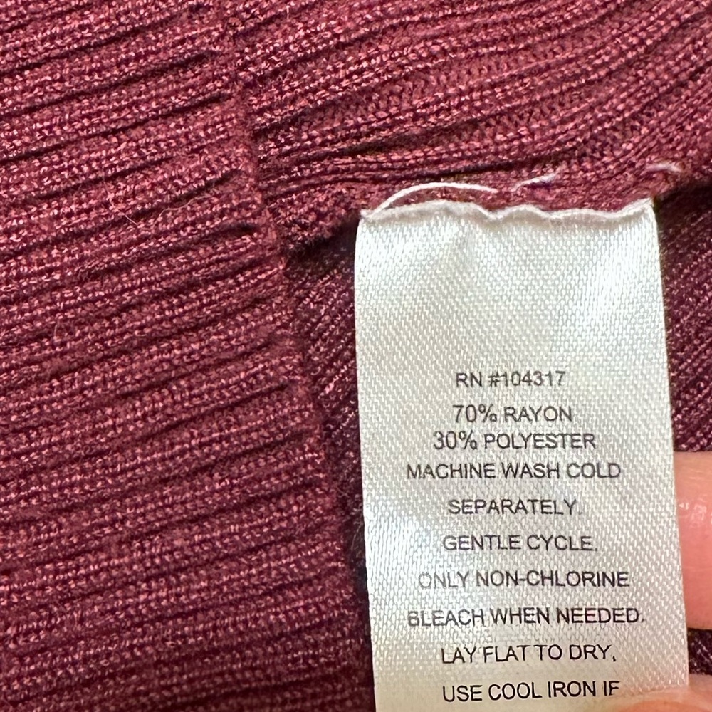 Derek Heart Maroon Long Sleeve Dress - Picture 6 of 6